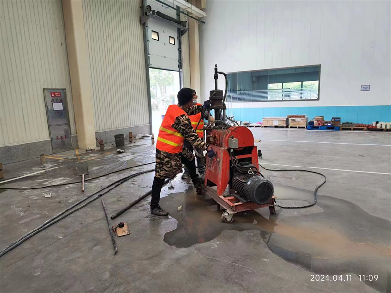 维西厂房地面下沉塌陷注浆加固施工